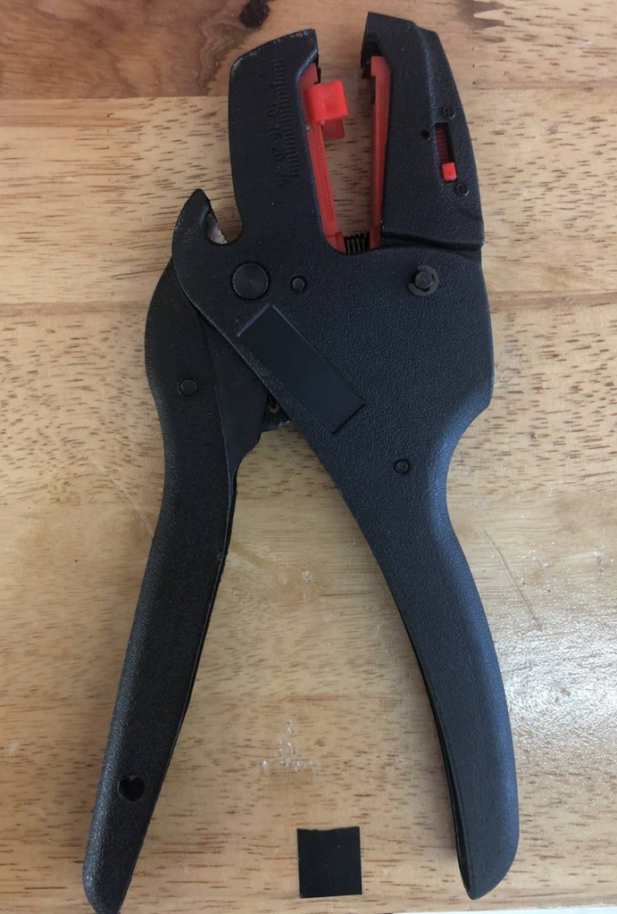Self-Adjusting Automatic Wire Stripping Pliers with Built in Wire Cutter